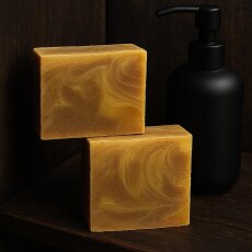 Haarseife Ghassoul Heilerde | handgesiedete Naturseife mit Bio-Avocado&ouml;l &amp; Kakaobutter | bei fettigem Haar &amp; Unreinheiten | vegan | 100 g